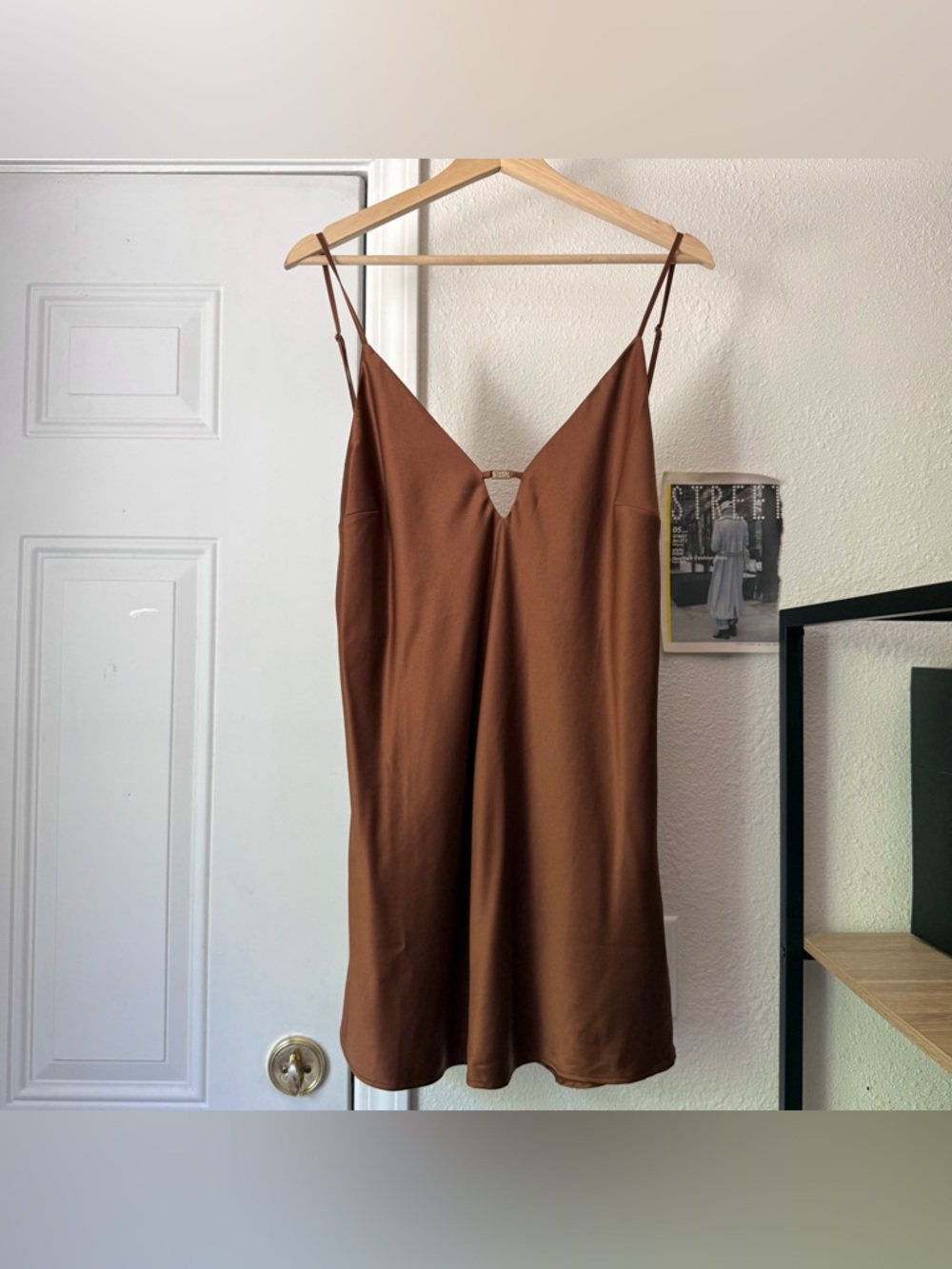 DE ROCOCO brown satin v-neck slip spaghetti‎ strap sleeveless mini dress